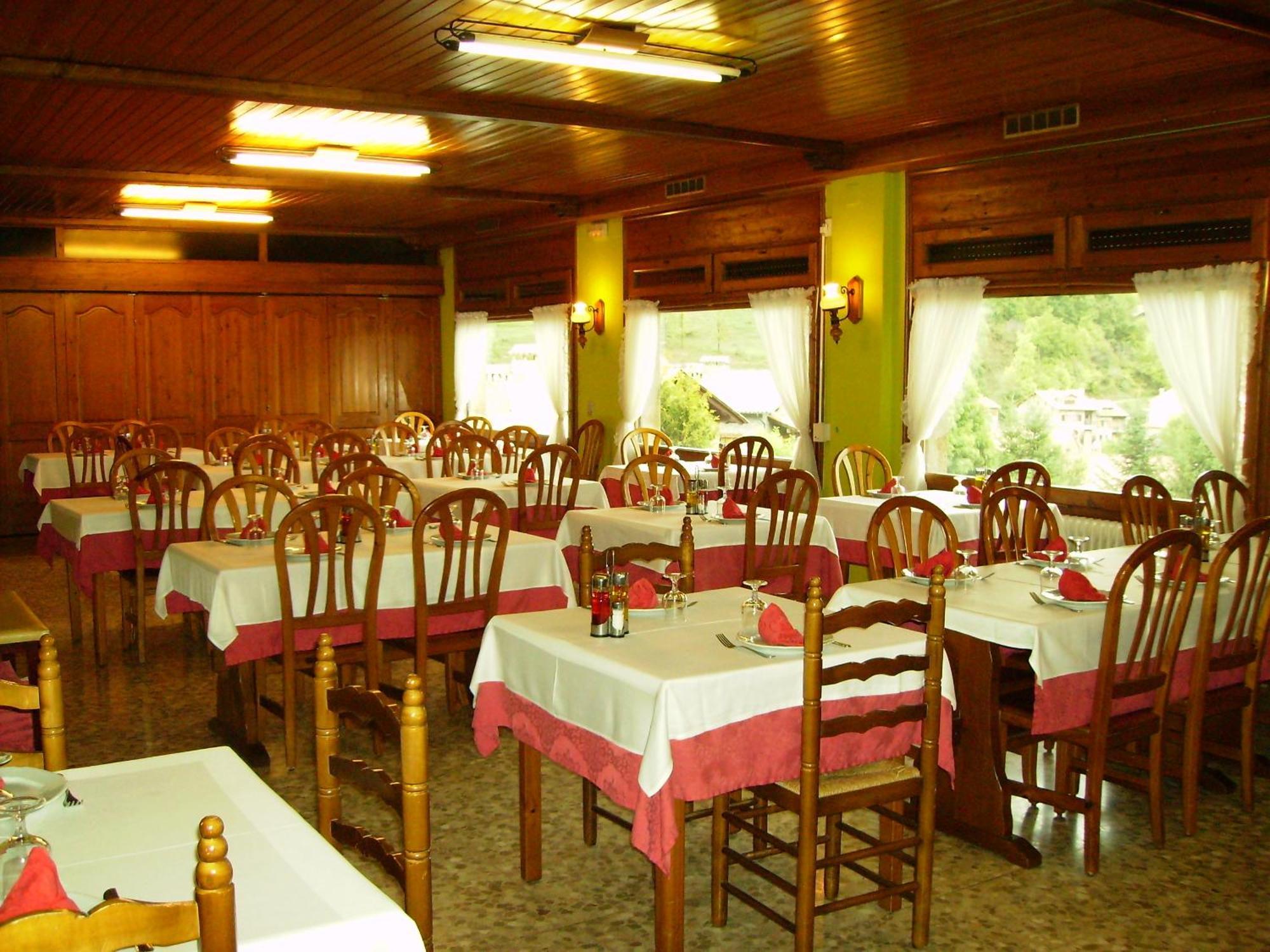 Hostal L'Escon Llanars Esterno foto