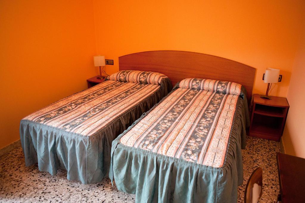 Hostal L'Escon Llanars Esterno foto
