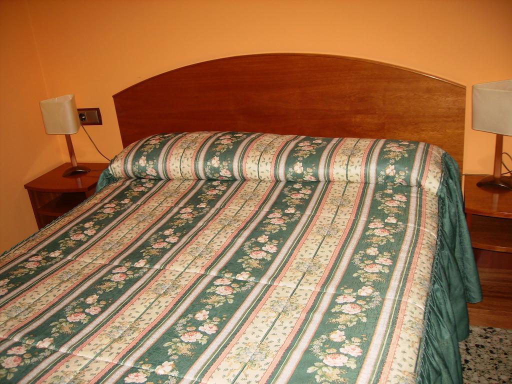 Hostal L'Escon Llanars Esterno foto